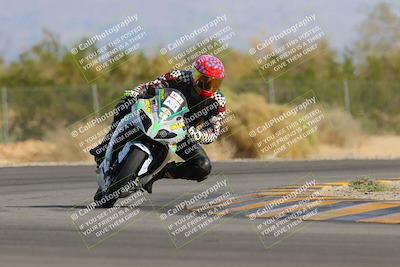 media/Nov-05-2022-SoCal Trackdays (Sat) [[f8d9b725ab]]/Turn 2 (1120am)/